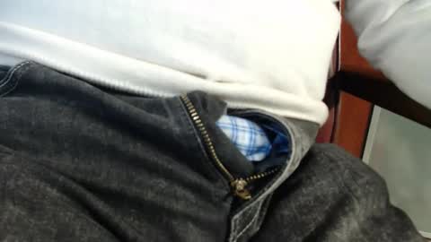 Erik online show from February 2025 05:07:02 PM