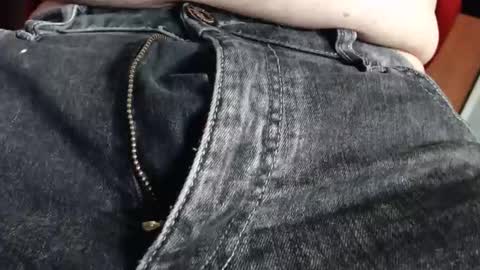 Erik online show from March 2025 03:41:01 PM