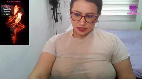 Vesper Vixen online show from September 2025 01:57:02 PM