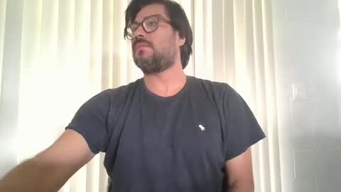 vesturelove online show from October 2025 06:09:02 PM