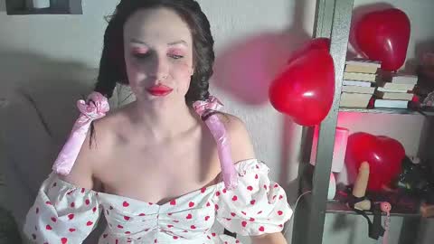 VIKA online show from February 2025 08:42:01 AM