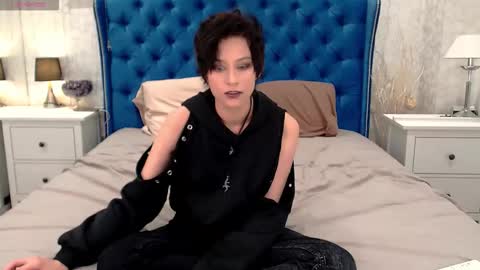 Via online show from November 2025 10:04:02 AM