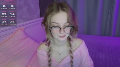 Snapshot of vialeta_baby chatting on September 2025 11:54:02 PM Vi online show from September 2025 11:54:02 PM