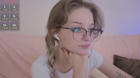 Snapshot of vialeta_baby chatting on October 2025 12:22:01 AM Vi online show from October 2025 12:22:01 AM