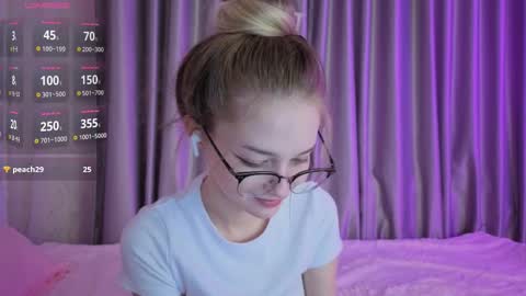 Snapshot of vialeta_baby chatting on October 2025 10:45:01 PM Vi online show from October 2025 10:45:01 PM