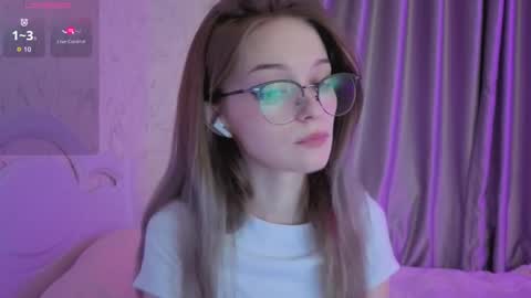 Snapshot of vialeta_baby chatting on October 2025 10:50:01 PM Vi online show from October 2025 10:50:01 PM