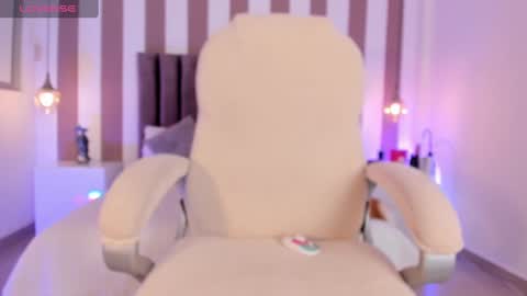 Ariana  online show from October 2025 04:46:01 PM