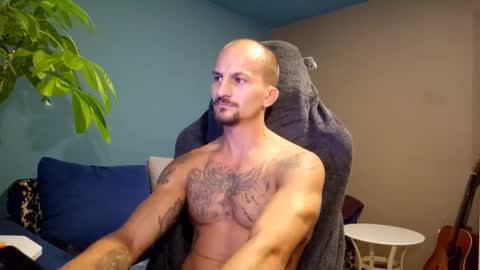 vicentiucalisthenics online show from September 2025 06:19:02 PM