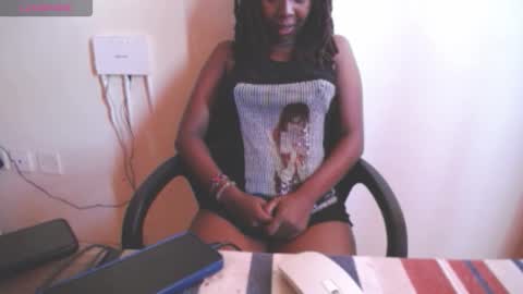vicki staxxx online show from March 2025 02:29:02 PM
