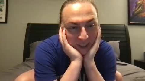 Vicki Stockings online show from September 2025 02:06:01 AM