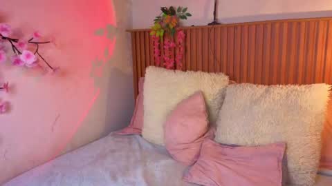 VICTORIA online show from September 2025 08:36:01 PM