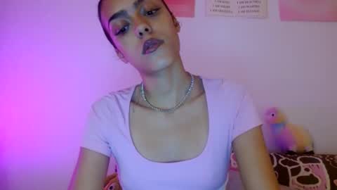 Snapshot of vickyyyx chatting on October 2025 12:31:02 AM Goddess Victory online show from October 2025 12:31:02 AM