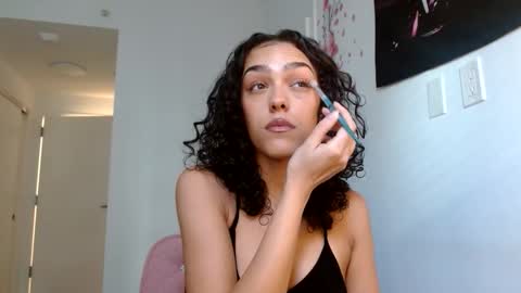 Snapshot of vickyyyx chatting on November 2025 07:58:01 PM Goddess Victory online show from November 2025 07:58:01 PM