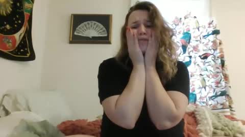 Vic online show from December 2024 07:41:02 PM