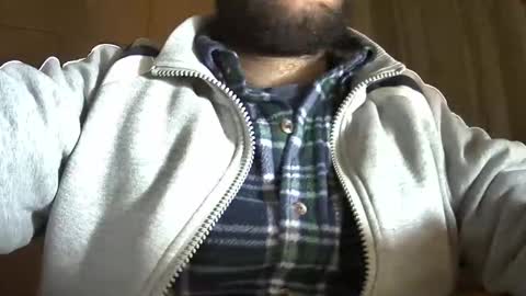 VictorHume online show from December 2024 11:41:02 PM
