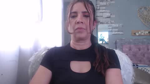 Hi guys   Im victoria  Be the one who can control me in PVT online show from December 2024 08:22:02 PM