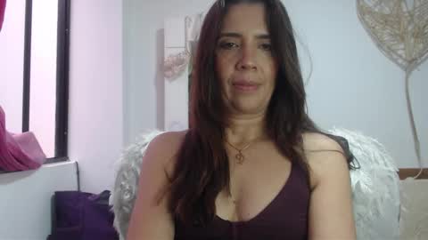 Hi guys   Im victoria  Be the one who can control me in PVT online show from January 2025 03:15:02 PM