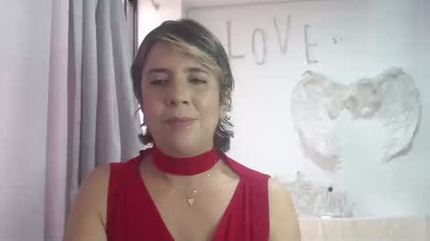 Snapshot of victoria25_meester chatting on September 2025 03:26:01 PM Hi guys Im victoria Be the one who can control me in PVT online show from September 2025 03:26:01 PM