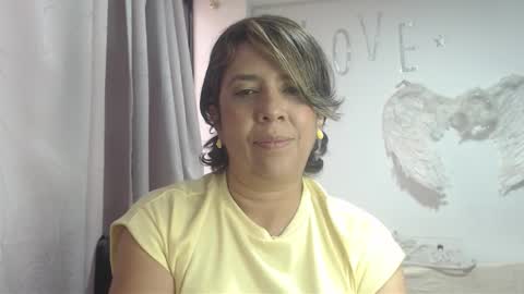 Snapshot of victoria25_meester chatting on September 2025 07:18:02 PM Hi guys Im victoria Be the one who can control me in PVT online show from September 2025 07:18:02 PM