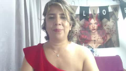 Snapshot of victoria25_meester chatting on October 2025 10:03:02 PM Hi guys Im victoria Be the one who can control me in PVT online show from October 2025 10:03:02 PM