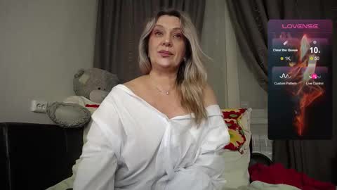 Snapshot of victoria50 chatting on November 2025 08:09:02 PM victoria50 online show from November 2025 08:09:02 PM