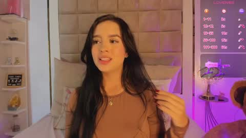 Victoria valentina  online show from February 2025 07:03:02 PM