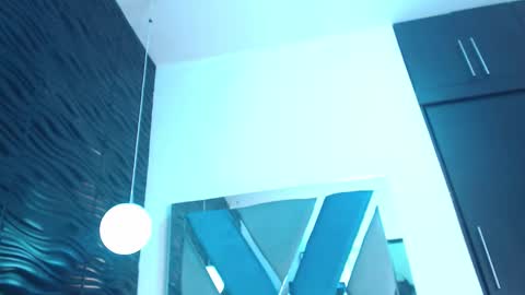 Victoria online show from September 2025 12:32:02 PM