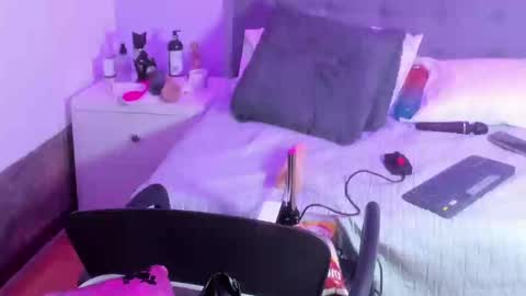 valentina online show from January 2025 04:28:02 PM