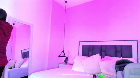 Snapshot of victoria_cooper3 chatting on November 2025 09:08:02 AM valentina online show from November 2025 09:08:02 AM