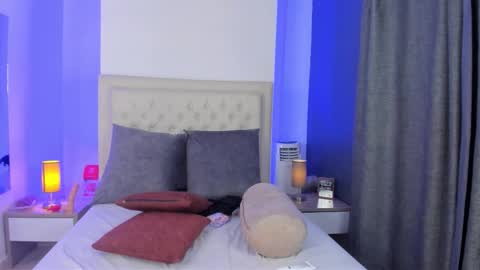 Victoria online show from September 2025 03:00:01 AM