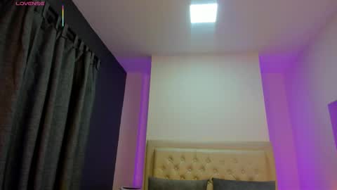 Victoria online show from October 2025 07:57:02 PM