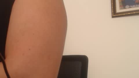 Snapshot of victoria_exxotic chatting on October 2025 08:38:02 PM victoria online show from October 2025 08:38:02 PM