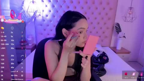 victoria_kitt online show from October 2025 07:45:01 PM