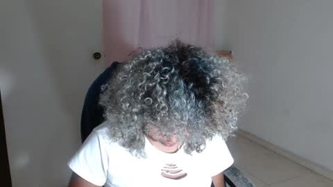 VICKY online show from January 2025 12:53:01 AM