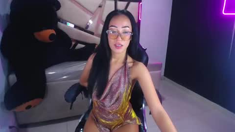 Victoria  online show from March 2025 05:00:02 PM