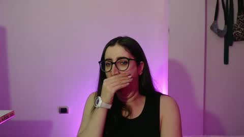 Snapshot of victoria_riider chatting on November 2025 09:25:01 PM Victoria online show from November 2025 09:25:01 PM