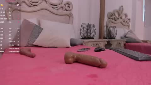 victoria  online show from March 2025 05:39:02 PM