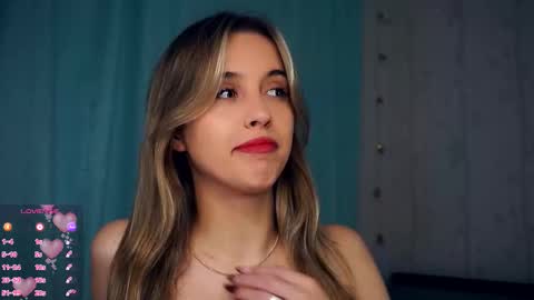 Snapshot of victoriadreamtt chatting on October 2025 07:36:02 PM Anasteisha Day Helen Night online show from October 2025 07:36:02 PM