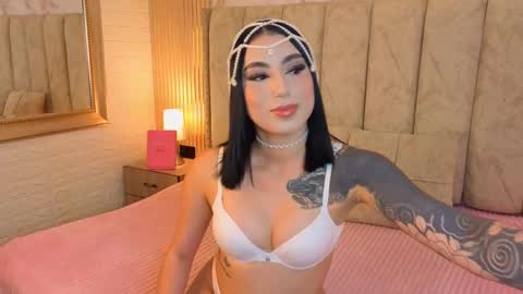 VICTORIA online show from October 2025 08:22:02 PM