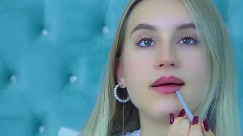 Snapshot of victoriahopson chatting on October 2025 06:34:01 AM Victoria online show from October 2025 06:34:01 AM