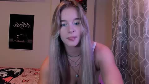 Snapshot of victoriande chatting on October 2025 12:27:02 PM Eva and Victor online show from October 2025 12:27:02 PM