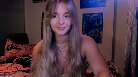 Snapshot of victoriande chatting on October 2025 12:06:02 PM Eva and Victor online show from October 2025 12:06:02 PM