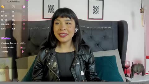 Snapshot of victoriaqueen7 chatting on November 2025 03:29:02 AM victoria online show from November 2025 03:29:02 AM