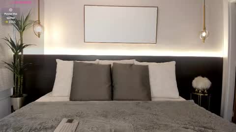 Snapshot of victoriashelby chatting on October 2025 11:52:02 AM Victoria Shelby online show from October 2025 11:52:02 AM