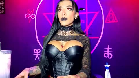 Snapshot of victoriavampire666 chatting on October 2025 07:50:02 AM Victoria Vampire online show from October 2025 07:50:02 AM