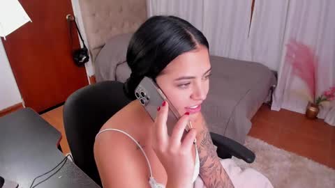 Snapshot of victoryyy__ chatting on January 2025 09:11:02 PM V I C T O R I A online show from January 2025 09:11:02 PM