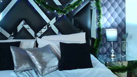 victtoria lee online show from December 2024 12:30:02 AM