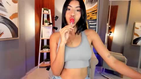 Karla online show from September 2025 07:57:01 PM
