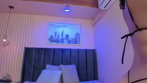 Snapshot of viiolett_lee chatting on October 2025 08:07:01 PM Viiolett online show from October 2025 08:07:01 PM