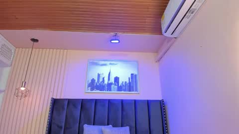 Snapshot of viiolett_lee chatting on October 2025 02:40:01 PM Viiolett online show from October 2025 02:40:01 PM